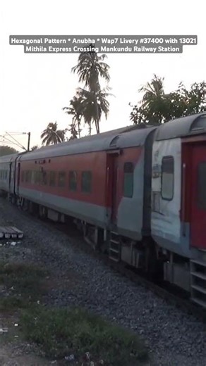 Hexagonal Pattern * Anubha * Wap7 Livery #37400 with 13021 Howrah - Raxual Mithila Express #shorts
