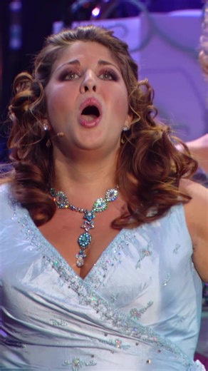 Johann Strauss turns 200 this year – and what better way to celebrate than with one of his beloved pieces? The Nun’s Chorus is now part of our Strauss playlist on YouTube. Have you watched it yet? 👉🔗 https://youtube.com/playlist?list=PLbv4mtcyLmhJn80s6CODxqd0MScQZwvJC | André Rieu