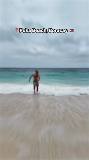 Fighting waves. 🌊 | Ovela