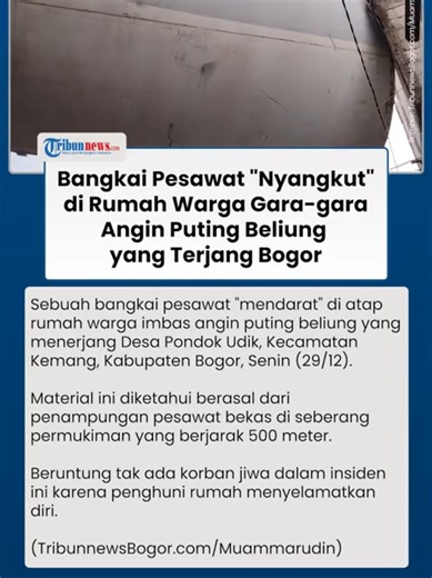 Bangkai Pesawat Timpa Rumah di Bogor