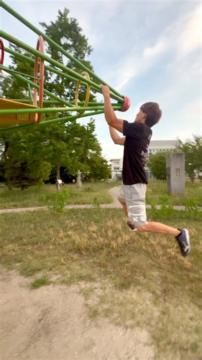 SASUKE公園トレ原点回帰で飛行機の遊具を1周#sasuke #ninja #ninjawarrior #shorts #training #workout #parkour #公園トレーニング