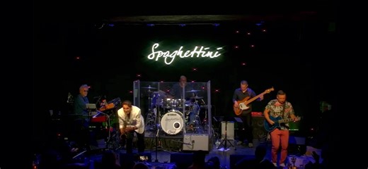 Rebecca Jade has performed with some of the most sought-after musicians all over the world and her versatility has allowed her many unique opportunities to perform: Rebecca toured with the Queen of Percussion, Sheila E. since 2017 and appeared in the Emmy-nominated show, “Let’s Go Crazy: The GRAMMY Salute to Prince”. She also sang background vocals for Sir Elton John at the 2020 Academy Awards.With multiple Billboard-charting singles, including a BIllboard #1 smash hit with “Style and Elegance”,