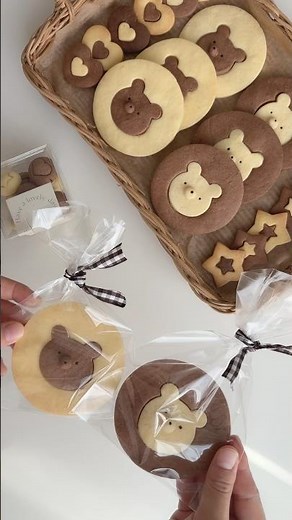 【ひとつの生地から全部作れる！２色のくまさんクッキー🧸 #お菓子作り #クッキー #バレンタインレシピ