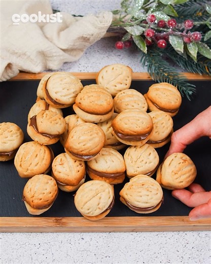 14K views · 205 reactions | These cookies will be gone in seconds!  | Cookist Wow | Facebook