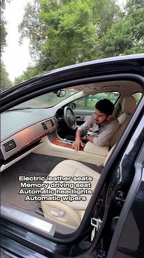 Jaguar XF is a Muscular V6 luxury Sedan!