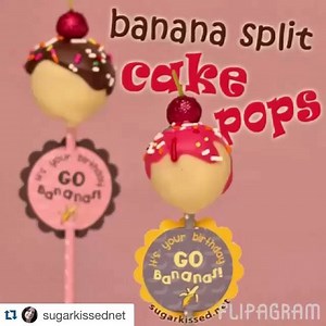 Repost @sugarkissednet ・・・ Banana Split Cake Pops - Recipe and step-by-step tutorial #ontheblog. (Clickable link in profile.) #cakepops #cakepoptutorial | Cake Pop Stand Co. | Facebook