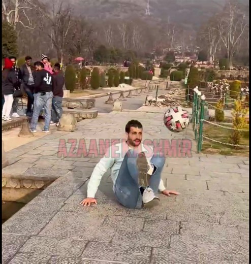 32 reactions · 5 comments | Famous female freestyle footballer Aguska and German footballer Patrick showcased incredible football juggling skills at Srinagar | Azaan e Kashmir | Facebook