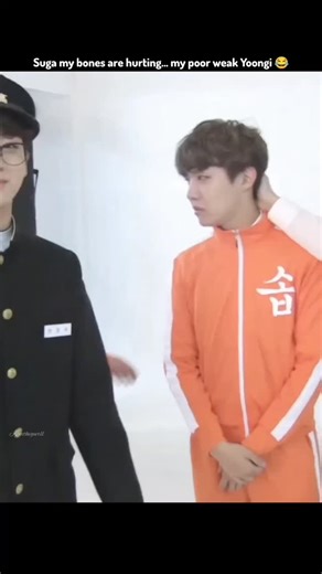 FK ⋆BTS ⟭⟬⁷⋆ on Instagram: "🤣Follow me ■ 日本では、人々の足跡が電気に変わる! 圧電タイルを使って、一歩ごとに小さなエネルギーを生み出 します。 何百万人もの人々の歩みが集まると、渋谷駅のような場所で LEDライトやディスプレイを動かすことができます。 動きをクリーンで再生可能なエネルギーに変える――持続可 能でスマートな都市づくりの素晴らしいアイデアです #日本のイノベーション #圧電 #未来技術 #グリーンエネル ギー #再生可能エネルギー #クリーンエネルギー #持続可 能な未来 #スマートシティ #テクノロジーの力 #エコ技術 # 都市エネルギー #東京ライフ #渋谷駅 #イノベーション # モダンジャパン #エコフレンドリー #スマートテクノロジー #エネルギー革命 #テックニュース #サステナブルライフ"