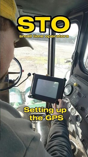 Small time operators setting up the GPS #farmwork #farmequipment #farming #workingfarm #johndeere