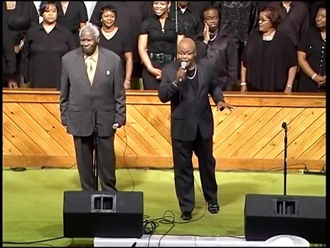 Darrell Luster & Rev. F.C. Barnes - (God Is God) He Won't Change | Quartet Celebration