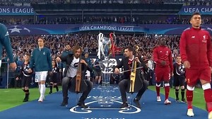 309K views · 22K reactions | The moment we will never forget, playing at UEFA Champions League ⚽️ in the match between Real Madrid C.F. and Liverpool FC https://www.instagram.com/hausercello | HAUSER | Facebook