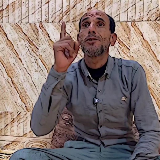 العرجه مهدي زناد مسلسل رمضان والله_راح_اتابعك_بعد_حلفت🌚 أعاد نشر #منصور_سامي #تيم_ضحكة_وطن #مهدي_زناد #الشعب_الصيني_ماله_حل