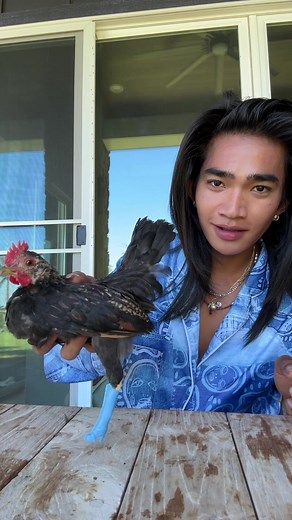 Legs for One 👟🥿👠👞🥾👢👡 his first pair of 3d printed feet is comming in a couple of days and in pretty fricken excited