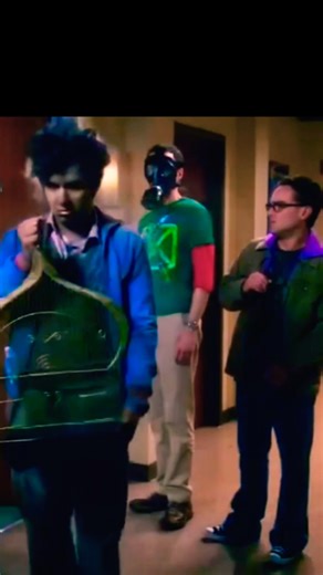 When LEONARD smells a Flammable gas in SHELDON's room #trending #newmusic #hazzard #toxictoons #fun