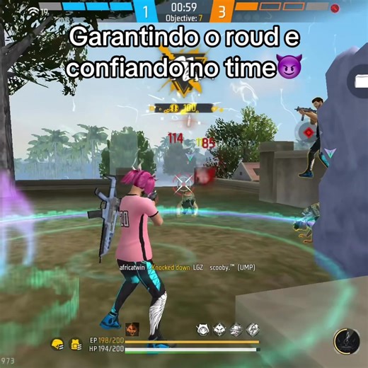 Garantindo o roud com o time em Free Fire