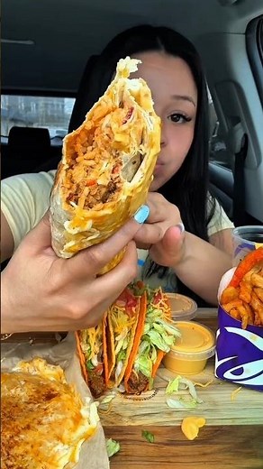Taco Bell Flamin' Hot Cheetos Burrito ASMR 🌯 | Mukbang & Eating Sounds 🔥#food#Mukbang #EatingSounds