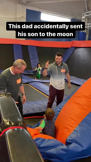 Not great reaction time here (h/t dadpack/ig) #dadfail #trampolineparkfails #shoutoutot