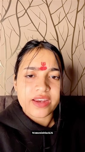 Neha kumari on Instagram: "Bajranjbali ka powerful mantra 🔱 . . . #womeninblack24 #hanumanmantra"