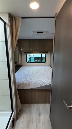 Experience the perfect blend of comfort and adventure with the 2026 Coachmen Freelander 31MBF #RV