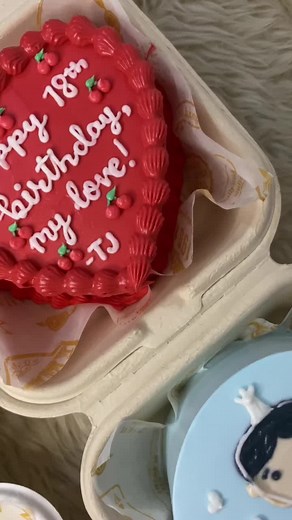 Customized Cakes and Pastries in Manila - Order Now!