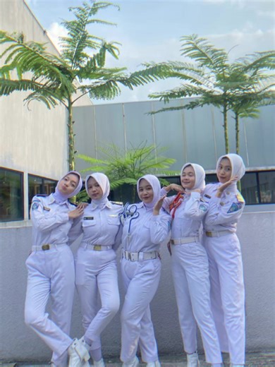 SMK 10 Semarang: Sekolah Terbaik di Kota Semarang