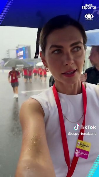 @leticiadatena vai precisar de um bote para conseguir encarar esse domingo do E-Prix de Tóquio 🌧️☂️⛈️ #fe #fenaband #esportenaband