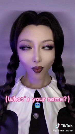 -No, you can’t. -Yes, I can. #wednesdayaddams #wednesdayaddamsmakeup #wednesdaycosplay #whatsyourtalent #readminds #superpower #theadamsfamily #giannastardust #halloween2022 #halloweenlooks