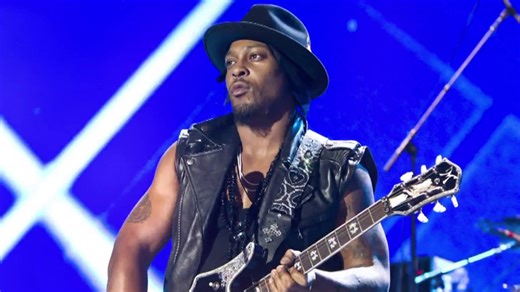 R&B singer D'Angelo dies at 51 after pancreatic cancer diagnosis