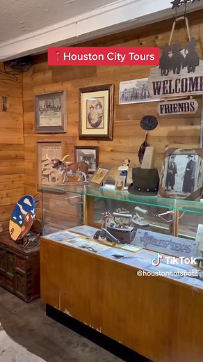 Best way to get to know your city! 👉@houstoncitytours #houstontexas #houston #texas