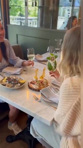 Drinks, bites, and pre-show vibes 🍹🎶☀️ Happy Hour from 5–6pm at Whistler’s newest dining gem — the perfect start to your summer night! $1/ounce on Wine (Red/white/rose/sparkling) $10 Tap Sazerac $10 Hugo Spritz $6 Lorette en Blanc #whistler #onlyinwhistler #happyhour #newrestaurant #concert #fun | Lorette Whistler