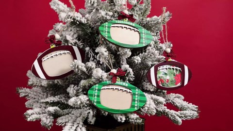 24 Pcs Football Ornaments for Christmas Tree Decorations Football Picture Frames Team Gifts Wooden Christmas Picture Frame Ornament for Sports Player Athletes Team Party Favor