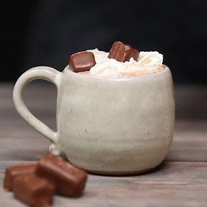5.6M views · 23K shares | Mars Bar Hot Chocolate Full recipe: https://taste.md/2gDKueP | Tastemade | Facebook