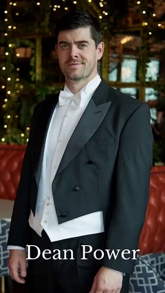 Cork Opera House presents The Magic Flute, abridged and semi-staged! The Magic Flute - Abridged & Semi-staged Tuesday, 10 October 8PM Tickets €28 | €35* | €15 Student & OAP Concession With a prince, magical musical instruments and a cheeky bird-catcher journeying through a fabled realm, Mozart’s final operatic masterpiece is a tale of adventure, endurance, passion and revenge 🎶👑🌙⚡💍 Conducted by John O’Brien and directed by Davey Kelleher, Cara O’Sullivan Associate Artists Dublin Bass-Bariton