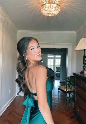 Stunning Wedding Dress Transitions with Windsor Styles