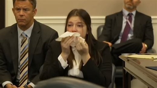 Jamie Lee Komoroski sobs while pleading guilty to Folly Beach crash