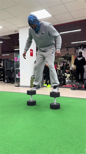 Mastering Push Day: Core Exercises and Handstands Guide