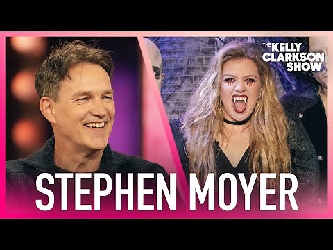 Stephen Moyer Shows Kelly Clarkson How To Talk With Vampire Teeth