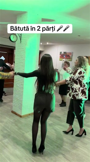 Exploring Muzica Live with Formatia Favorit