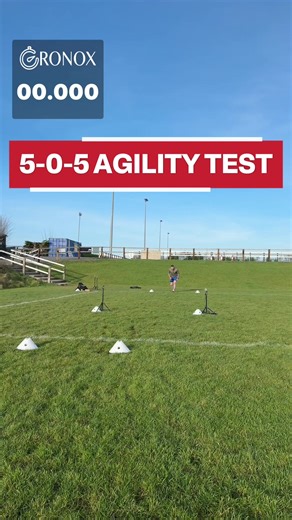 🧠 505 Agility Test This one separates straight-line speed from real agility. Player sprints ➡️ hits the line ➡️ sharp 180° cut ➡️ accelerates back out 🚀 📌 What it measures: ✅ Braking & deceleration control ✅ Change of direction ability ✅ Left vs right asymmetries ✅ Movement efficiency under pressure You don’t just need to be fast. You need to stop fast, turn fast, and go again 💥 If you’re serious about agility you need to test it. #505AgilityTest #ChangeOfDirection #DecelerationTraining #Foo