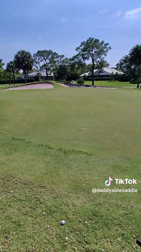 Senor saddle #sidesaddleputting #daddysidesaddle #putting #golf #golfswing #putt