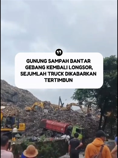 Sampah di Bantargebang kembali longsor setelah intensitas hujan meningkat, Minggu, 8 Maret 2026. Sejumlah truk dikabarkan tertimbun. Longsoran sampah masuk ke Kali Asem, sempat menutup aliran kali, sehingga jalanan penuh air. Belum ada keterangan dari pihak berwenang termasuk pengelola TPA #kotabekasi #bekasipoint #bekasi #fyp #ceritabekasi