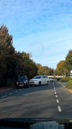 42K views · 106 reactions | Zelf een video? Deel hem ✅ Vul ons formulier in!  ⤵️ https://dashcamnederland.com/ | Dashcam Nederland | Facebook