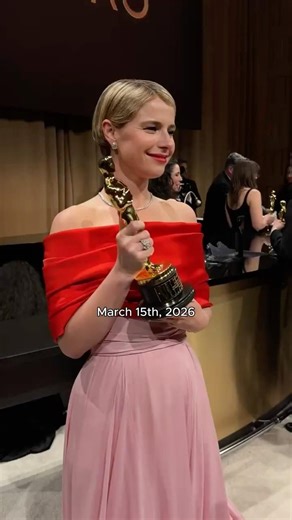 Jessie Buckley Wins Her First Oscar — First Irish Best Actress Ever 😢🇮🇪