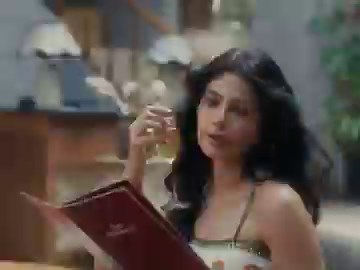 The modern day Santoor mom has arrived and she’s a District girl. This is so nostalgic but fresh.