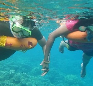 Snorkeling As a Non-Swimmer: Safety Tips – AquaSportsPlanet