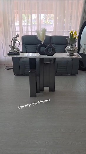 Console table $460 | Pretty Stylish Homes