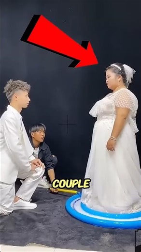 Why Did Their Wedding Bubble Photo Keep Failing? 💍🫧