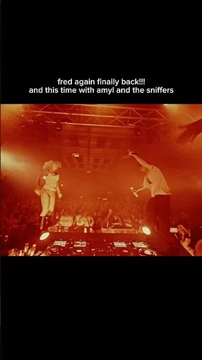 fred again… back and this time with aussie icons amyl and the sniffers #fredagain