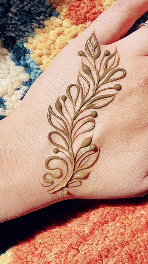 Step-by-Step Henna Vine Tutorial for Beginners