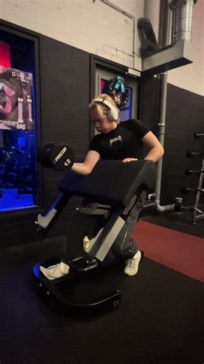 Effective Curl Techniques for Your Gym Routine